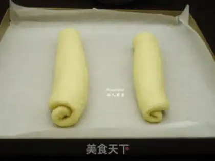 Make Blueberry caterpillar step 4