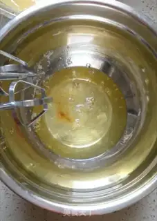 Make A fruit cream naked cake step 5