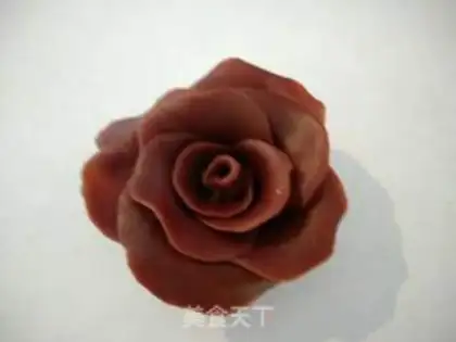 Make Chocolate rose cake step 12
