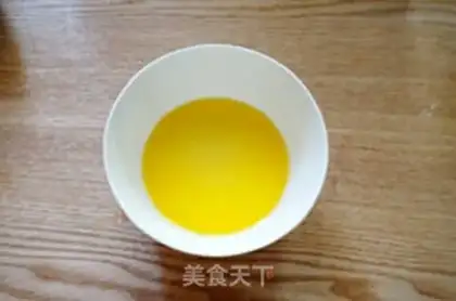 Make Banana cake roll step 1