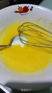 Make Mango yogurt cake step 1