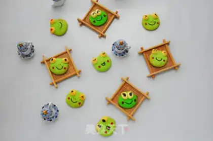 Make Frog cookies step 11
