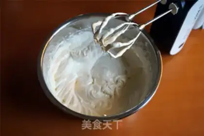 Make Banana milk steam cake step 2