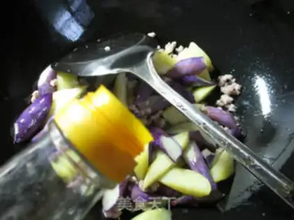 Make Potato with meat and eggplant step 7