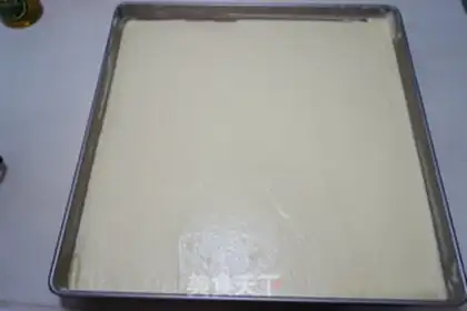 Make Flamingo jam cake roll step 13