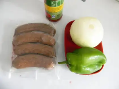 Make Red sausage vegetable pizza step 7