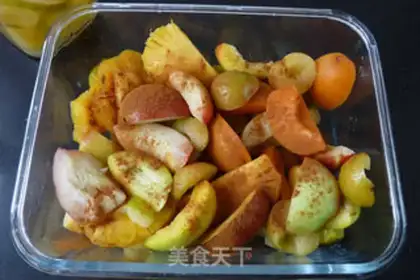 Make Roasted fruit with ice cream step 1