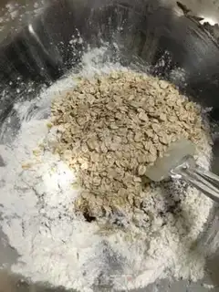 Make Red sugar oatmeal cookies step 3