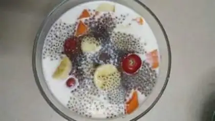 Make Qia seed fruit shake step 3