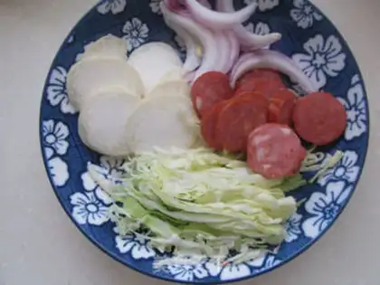 Make Ham noodles step 1