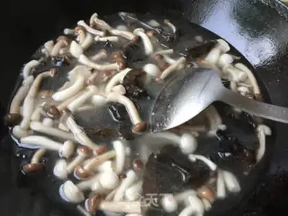 Make Crab-fruit noodles step 7