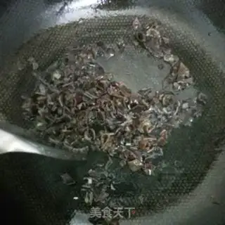 Make Black-middled bean horns step 4