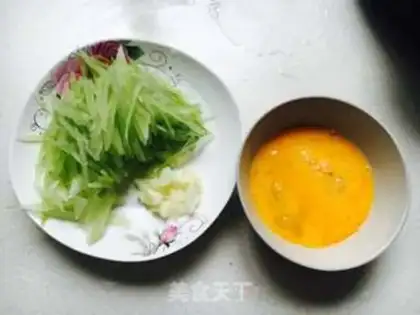 Make Scrambled eggs step 0