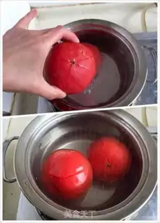 Make Tomato fried eggs step 2