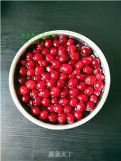 Make Microwave cranberry fruit step 1