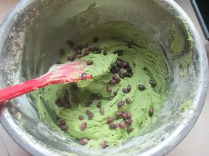 Make Two pounds of cake for tea and vanilla step 6