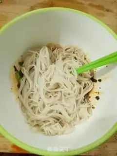 Make Onion noodles step 3