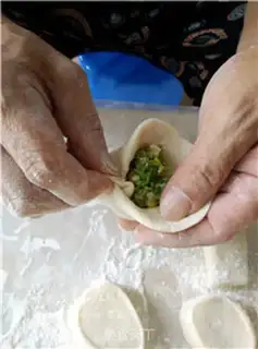 Make Pork bean buns step 9