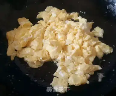 Make Scrambled eggs step 3