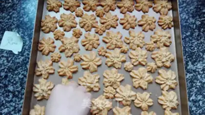 Make Bean cherry cookies step 10