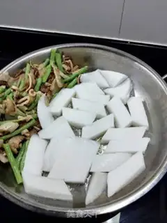 Make The pastry step 14