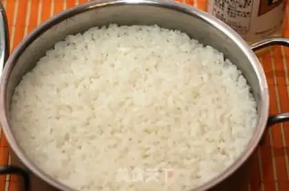 Make Flying fish seeds flip sushi step 1