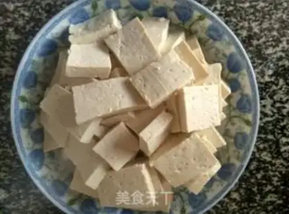 Make Onion sauce, tofu step 1