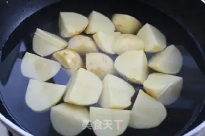 Make Spicy mashed potatoes step 1