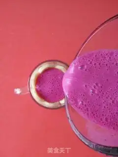 Make Banana shake of the flamingo step 4