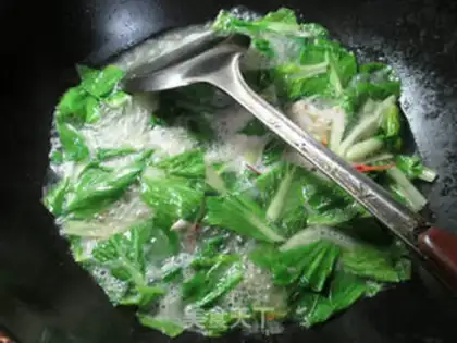 Make Crab cabbage soup step 4