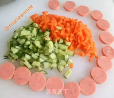 Make Rice ham and sausage pizza step 1