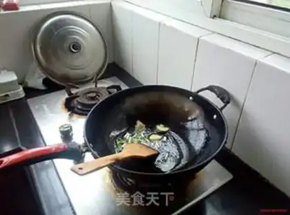 Make Garlic lobster step 1