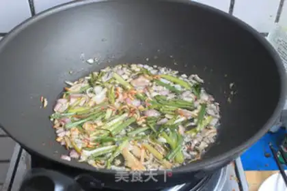 Make Onion noodles step 4
