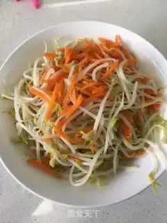 Make Onion noodles step 0