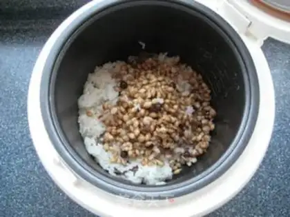 Make Blue sausage rice step 7