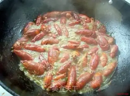 Make Garlic lobster step 7