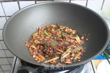 Make Onion noodles step 5