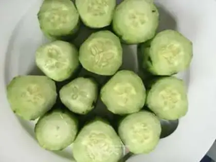 Make cucumber noodle step 0