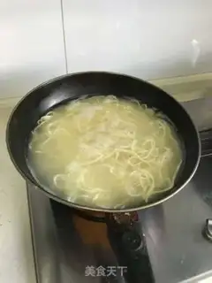 Make Onion noodles step 2