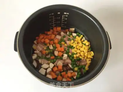 Make pineapple rice step 7