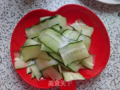 Make Salud cucumber step 2