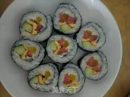 Make Tuna sushi step 7