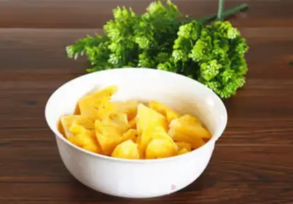 Make Pineapple jam step 1