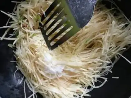 Make Spicy potatoes step 3