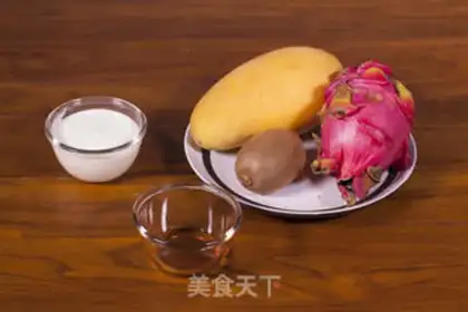 Make Yogurt and fruit ice step 0