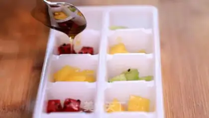 Make Yogurt and fruit ice step 3