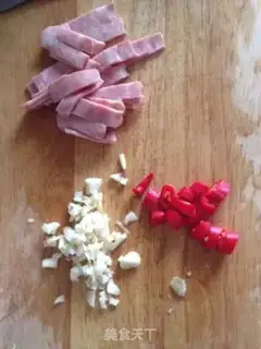 Make Cleaning of garlic bacon step 2