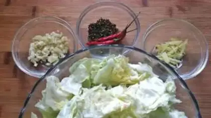 Make Spicy sauerkraut step 2