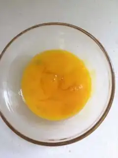 Make Fresh water and eggs step 0