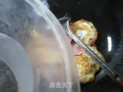 Make Shrimp fried eggs step 4